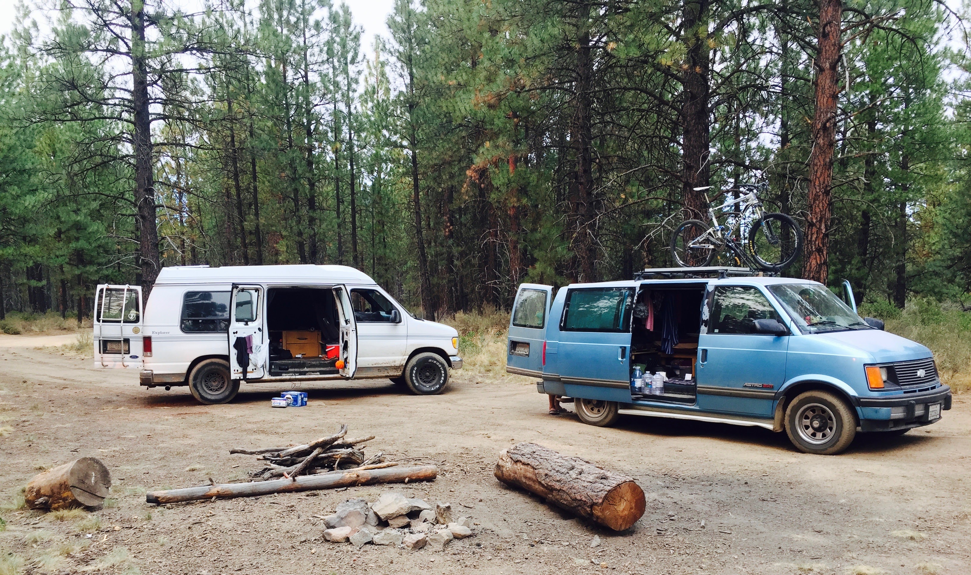 Van Love Story - Fire camp